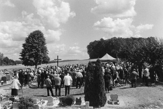 Pogrzeb Heleny Karaban (1947–2023) w Ocicach. Fot. Rosik