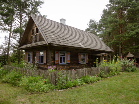 Zagroda w Skansenie w Koźlikach nad Narwią, fot. Ludmiła Łabowicz